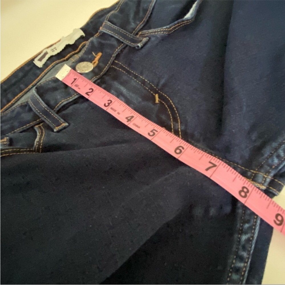 Levi's Jeans - Picture 9 of 13